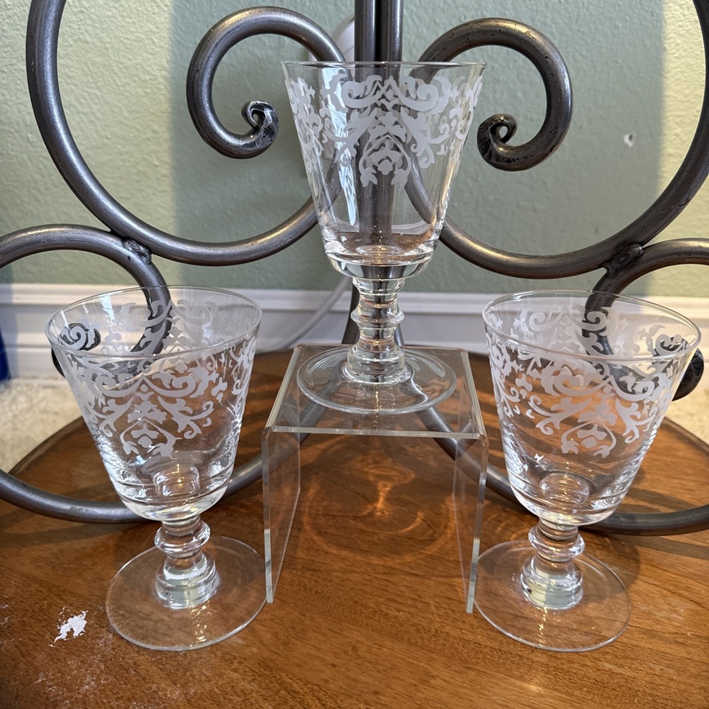 Vintage Set of 3 Elegant Wine Glass Goblet Etched Floral Paisley Pattern